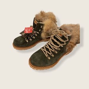 NWOT MONTELLIANA fur trimmed boots
